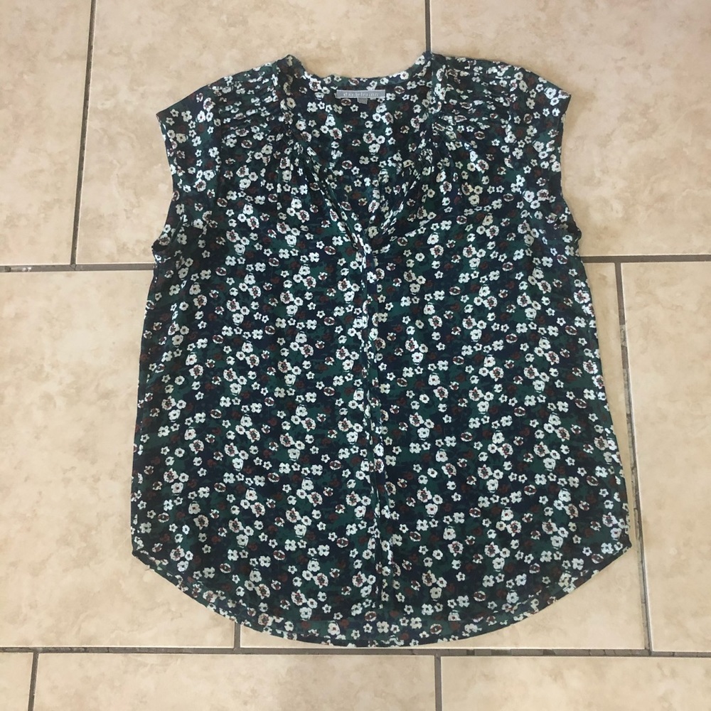 Short sleeved blouse